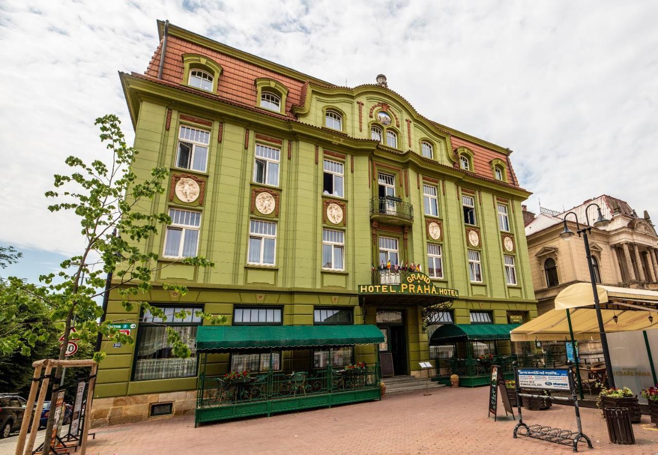 Grand Hotel Praha Jicin Exterior photo