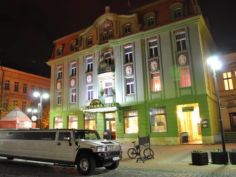 Grand Hotel Praha Jicin Exterior photo